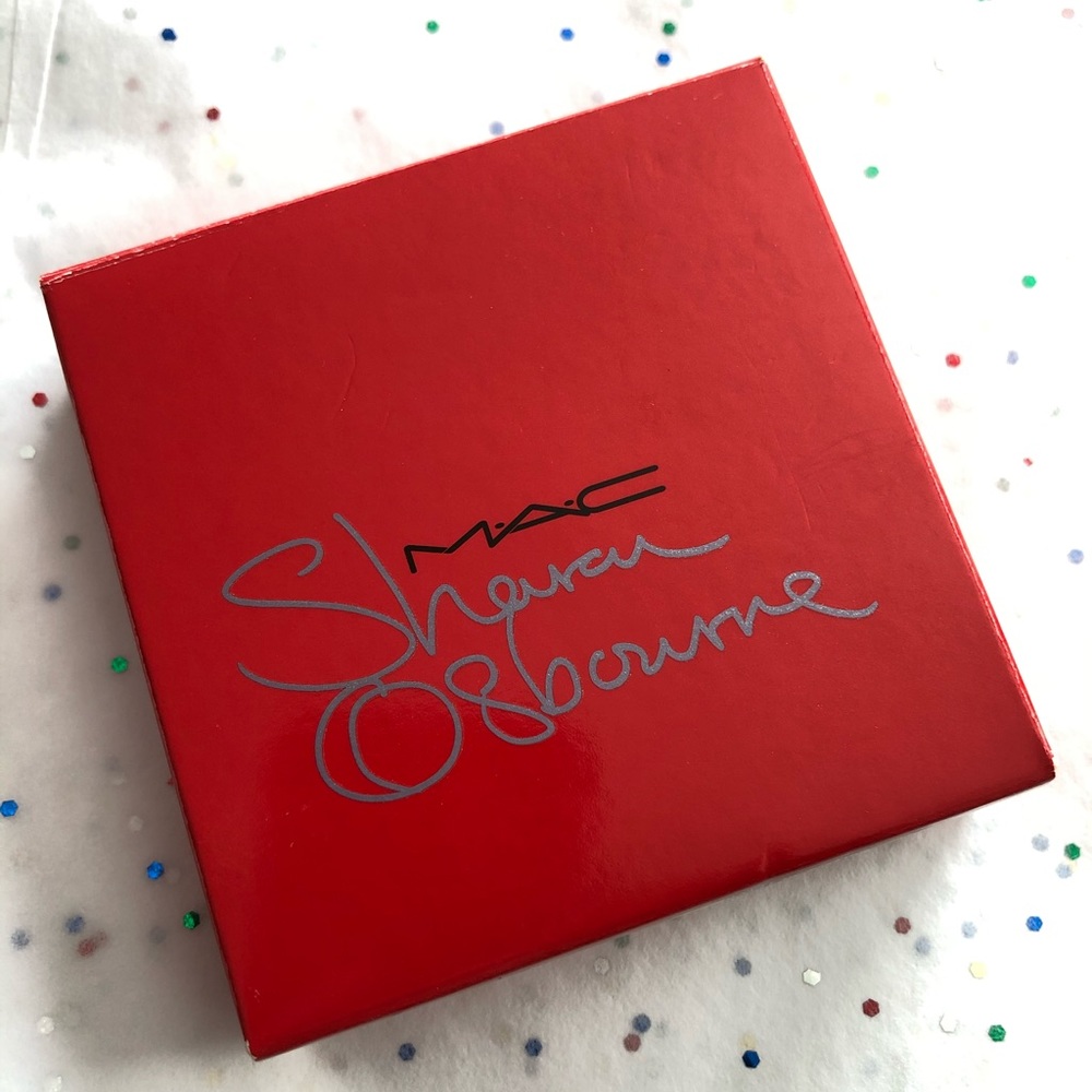 Sharon Osbourne Mineralize Skinfinish Duo